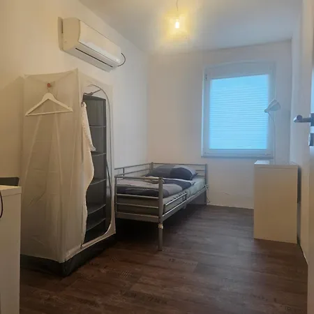 Komplette Fuer Monteure Διαμέρισμα Gransee