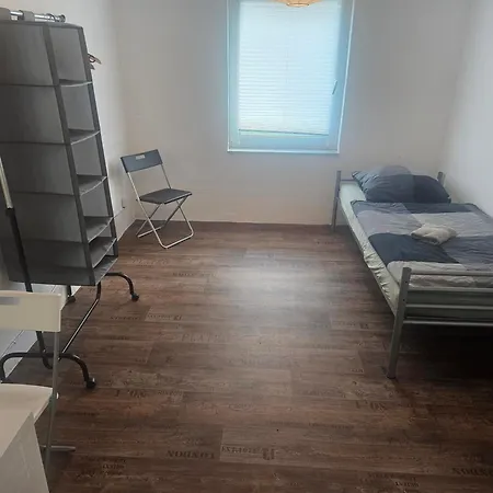 Διαμέρισμα Komplette Fuer Monteure